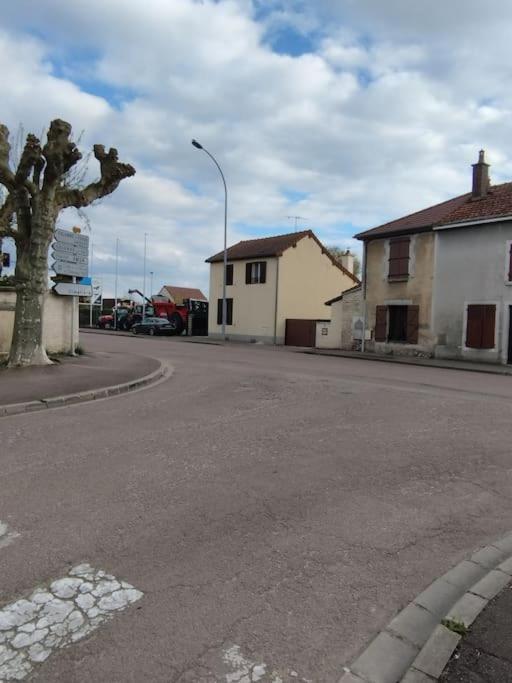 L'Hirondelle Du Faubourg Villa Bar-sur-Aube Kültér fotó