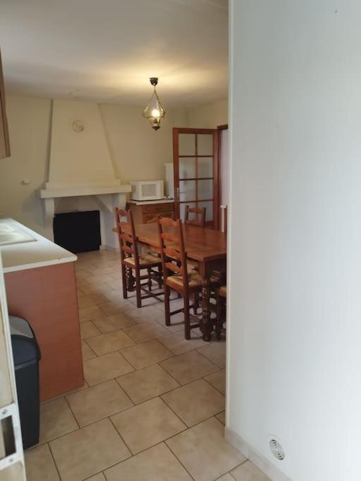 L'Hirondelle Du Faubourg Villa Bar-sur-Aube Kültér fotó