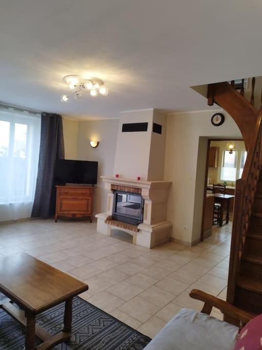 L'Hirondelle Du Faubourg Villa Bar-sur-Aube Kültér fotó